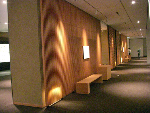 京都文化博物館2F展示室　展示造作工事